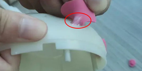 硅胶粘合用什么胶水可达到扯断硅胶不脱胶的强度看汇瑞解决方案